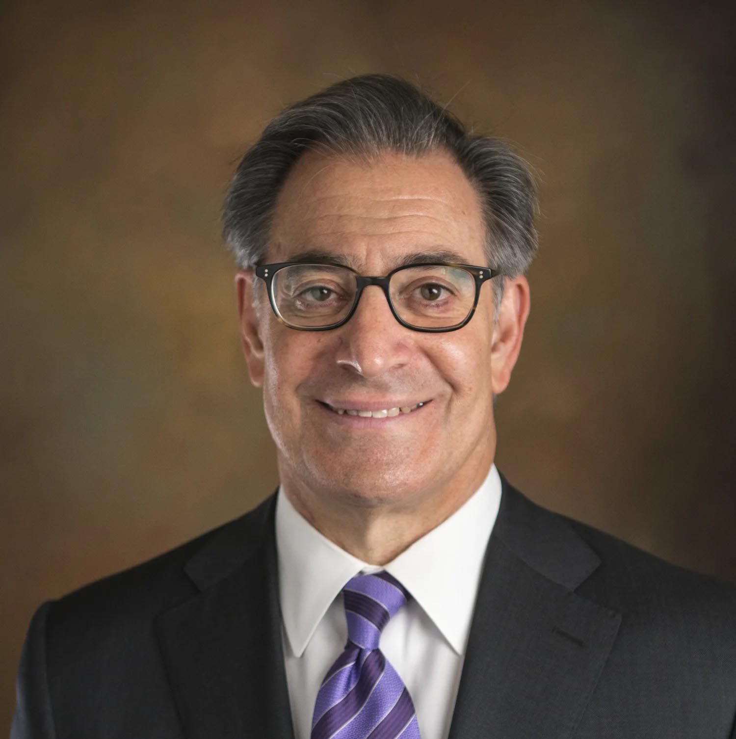 Robert A Mahtook Jr