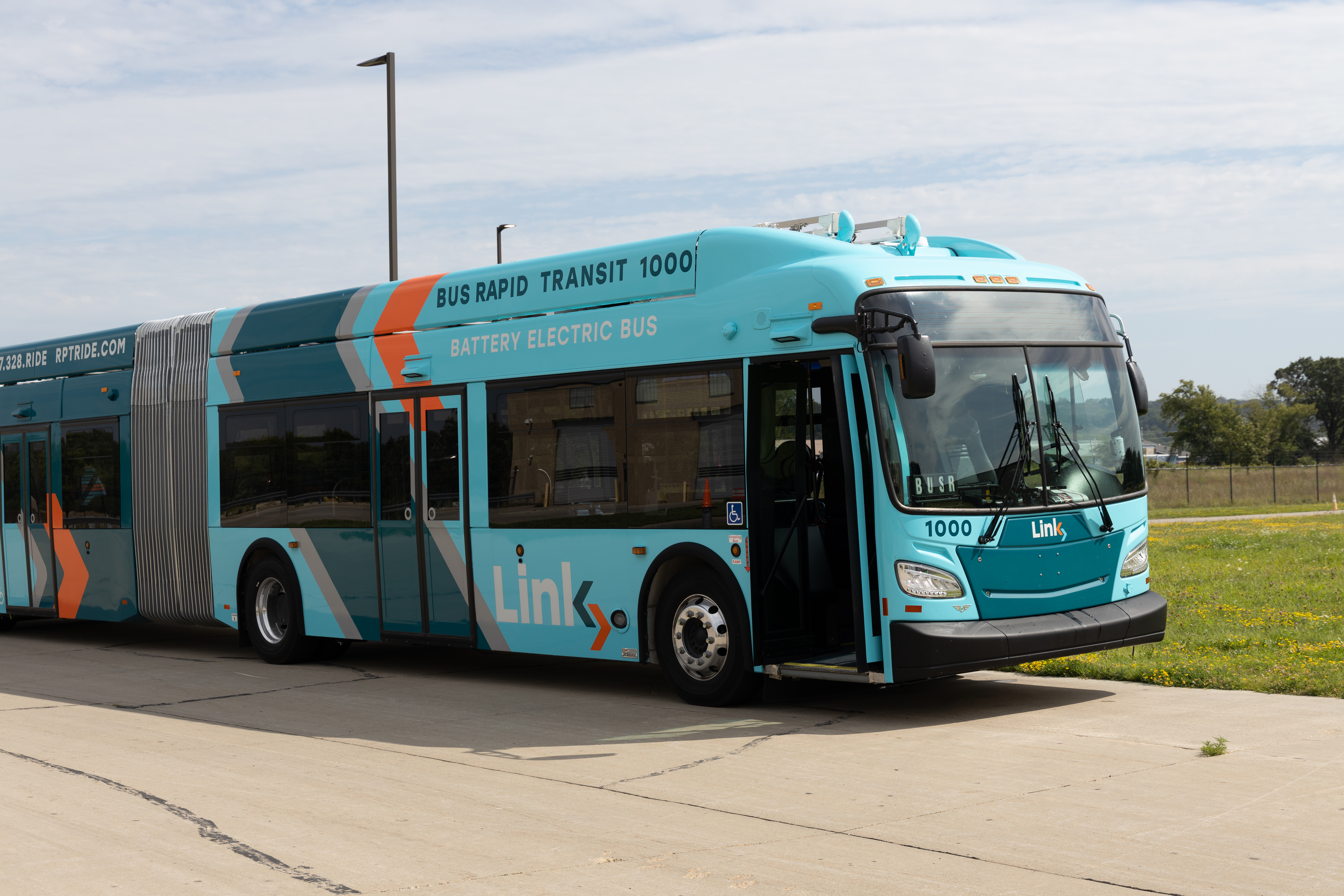 Link rapid transit bus