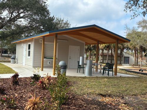 Tennis Hut